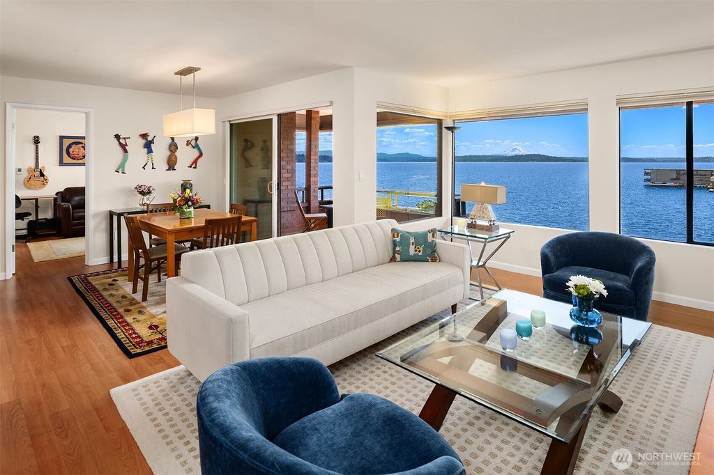 2330 43rd Avenue E #402B, Seattle, WA - View 5