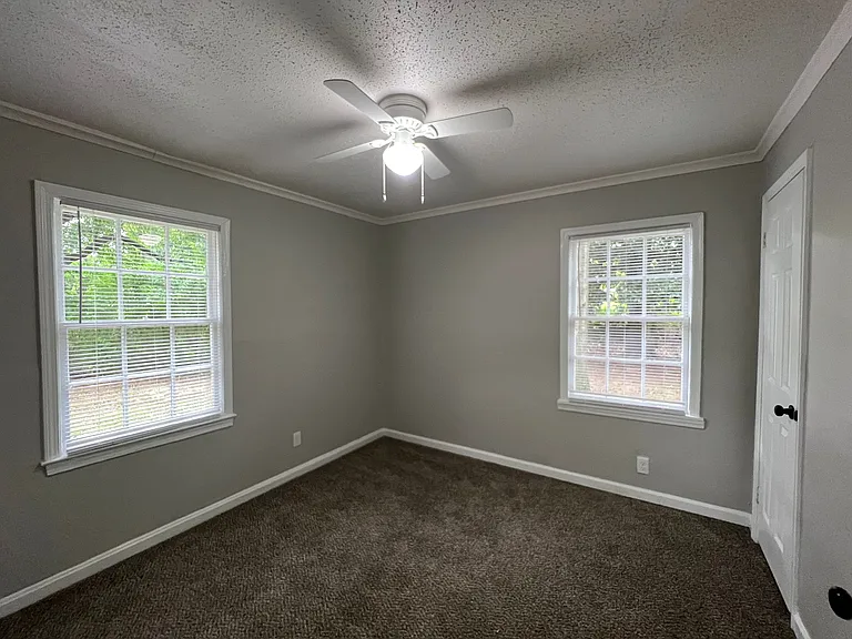 972 S Whitehaven Park Cir — Photo 5