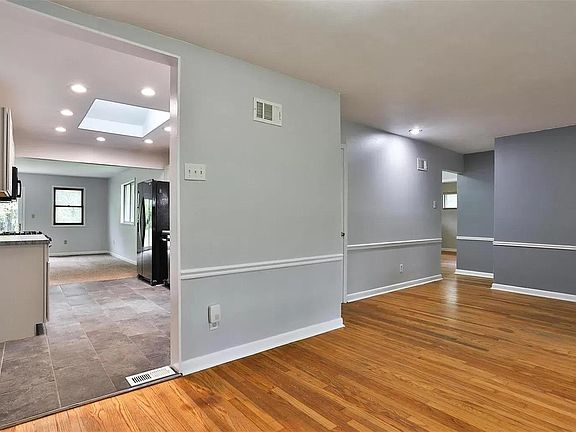2nd image of 118 Irene Dr