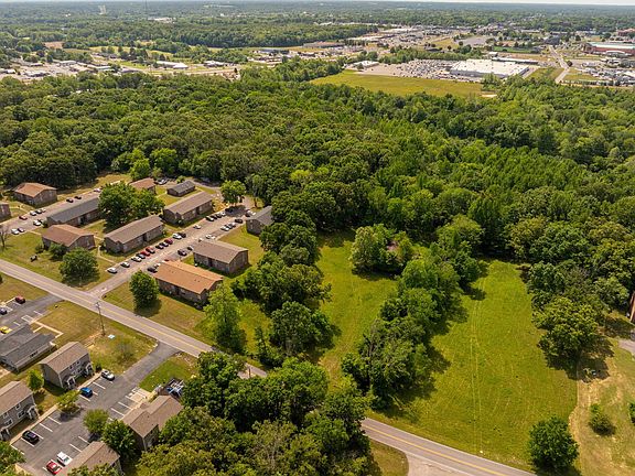3rd image of 94 & 95 Diuguid Dr