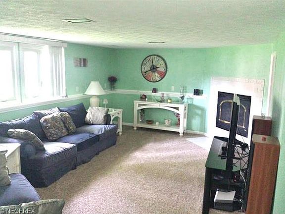 4th image of 34078 Gail Dr