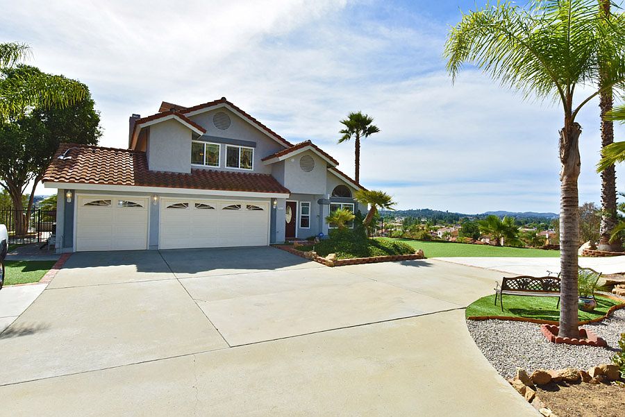 1st image of 753 Stoneybrae Pl