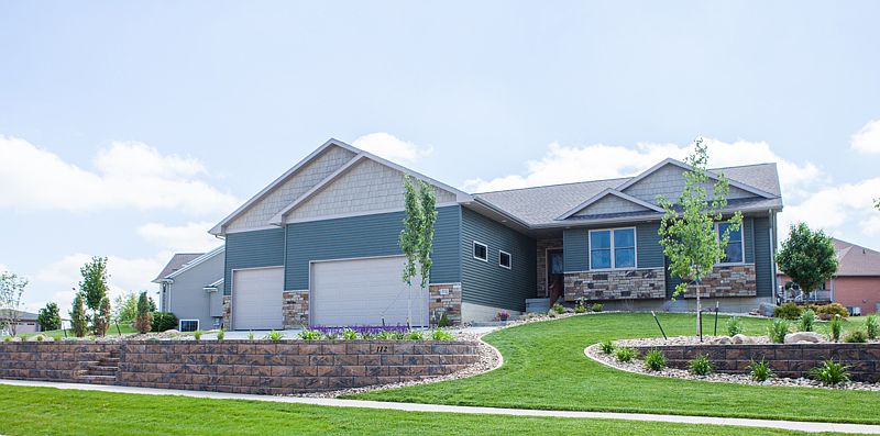 1st image of 112 Sandahlwood Cir