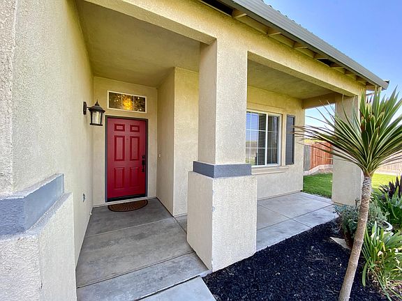 4th image of 2104 Glory Ct