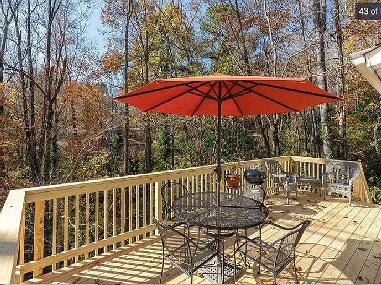 3400 Sheffield Dr — Photo 8