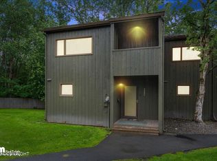2091 Cliffside Dr, Anchorage, AK 99501