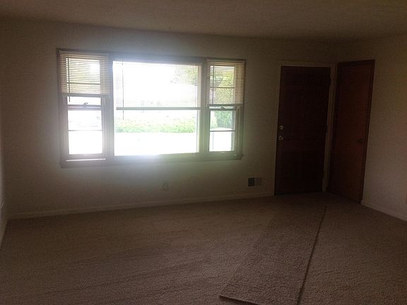 4th image of 808 Wheatcroft Ct