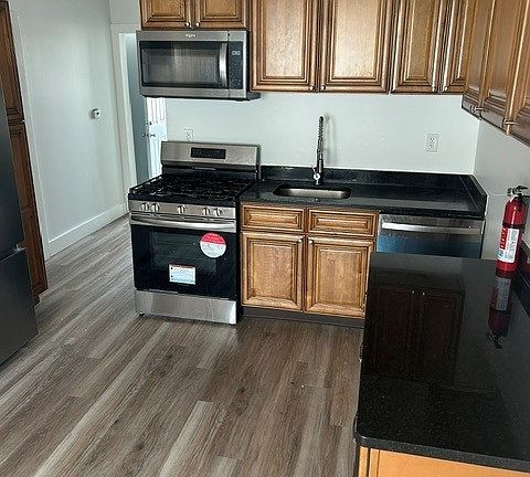 4th image of 416 Oak Hill Ave #2F
