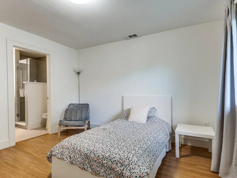 4071 Crown Shore Dr — Photo 6
