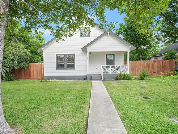 3rd image of 301 Old Thorndale Rd