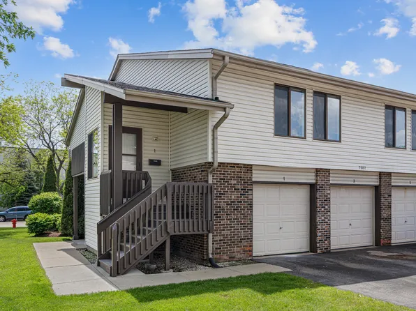 7557 Bristol Ln Unit 1, Hanover Park, IL 60133