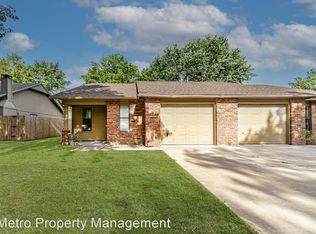 1010 N Turtle Creek Dr, Rogers, AR 72756