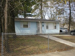 48 Jasper St, Springfield, MA 01109