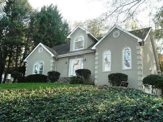 2nd image of 123 Boston Rd