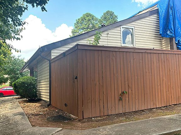 2nd image of 3165 Olive Tree Ct