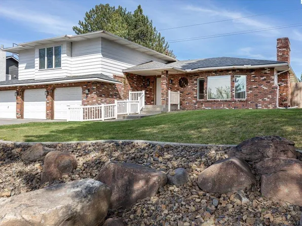 1110 W 22nd Ave, Kennewick, WA 99337