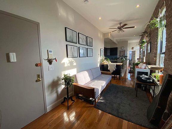 5th image of 206 Wyckoff Ave #3L