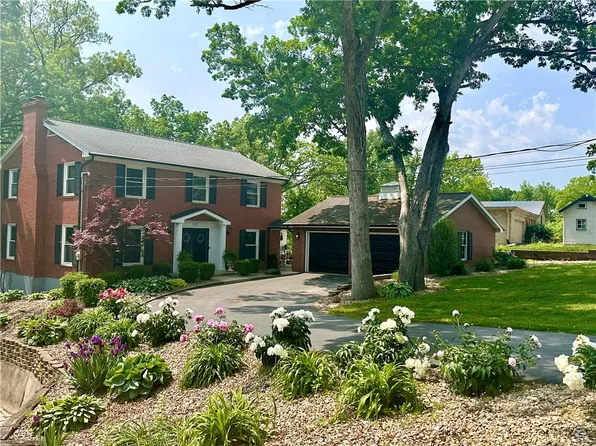 141 Hightide Dr, Decatur, IL 62521