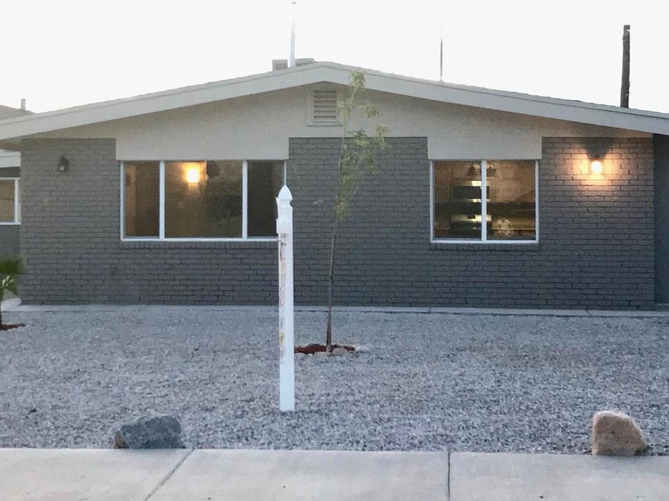 1st image of 8600 Comet St