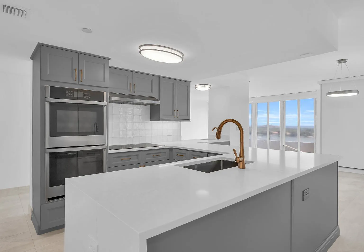 2 bed, 2.5 bath, 2091 sqft, $9,500 — Photo 1