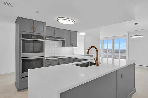 529 S Flagler Dr #14H Photo 1