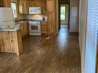 2 Fernwood Dr, Selkirk, NY 12158