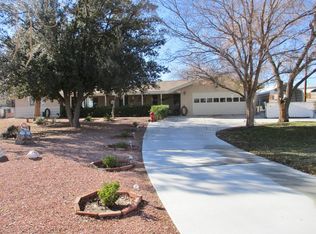 18011 Sycamore Rd, Hesperia, CA 92345