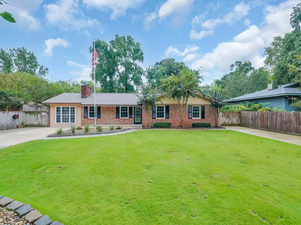 2403 Watson Dr., North Myrtle Beach, SC 29582