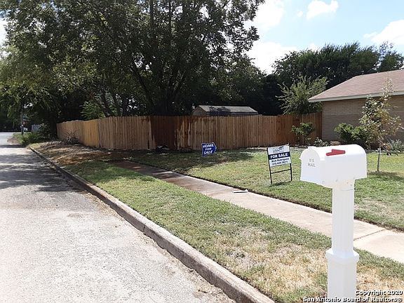 3rd image of 5122 Carelin Dr