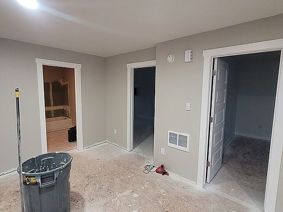 3rd image of 1260 Elmore Ave