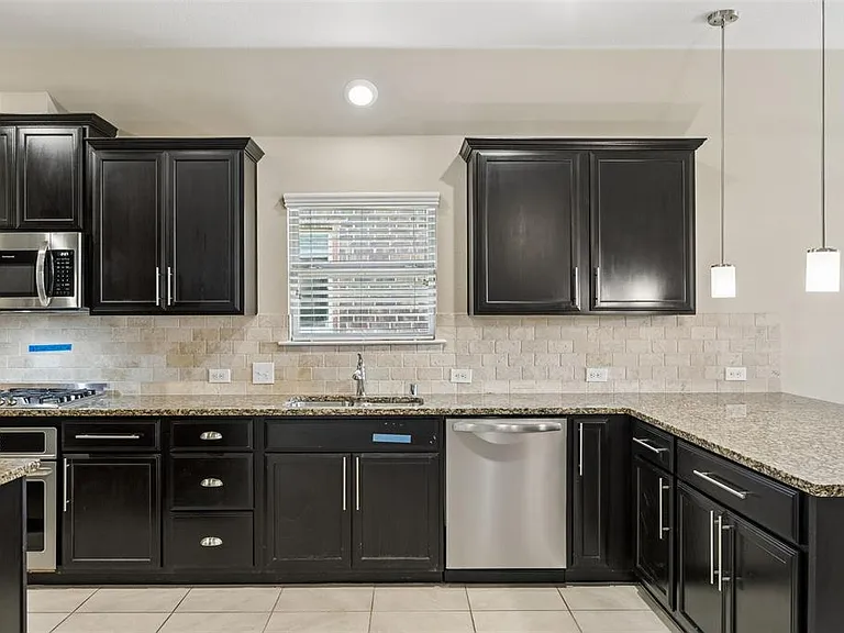 10016 Kemah Pl — Photo 5