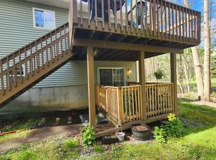 8 Kayleigh Dr #B, New Paltz, NY 12561