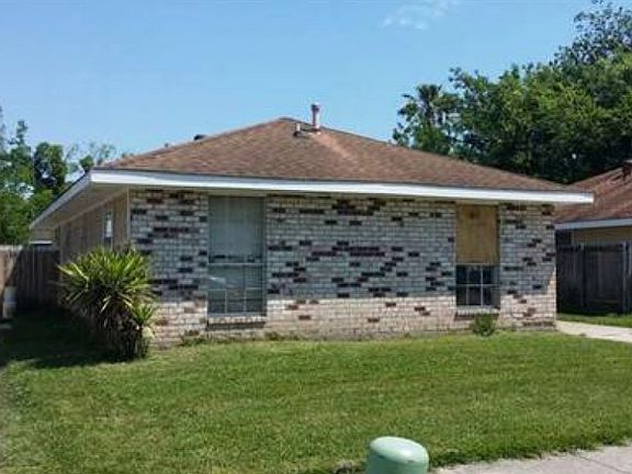 3rd image of 5820 S Oak Dr