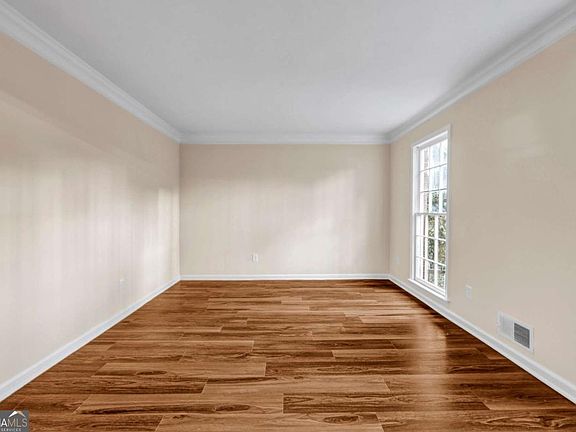 4th image of 1600 Dillwood Ct