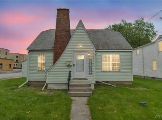 29 Meridian St, Depew, NY 14043