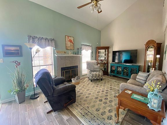 4th image of 4537 Briarwood Ln