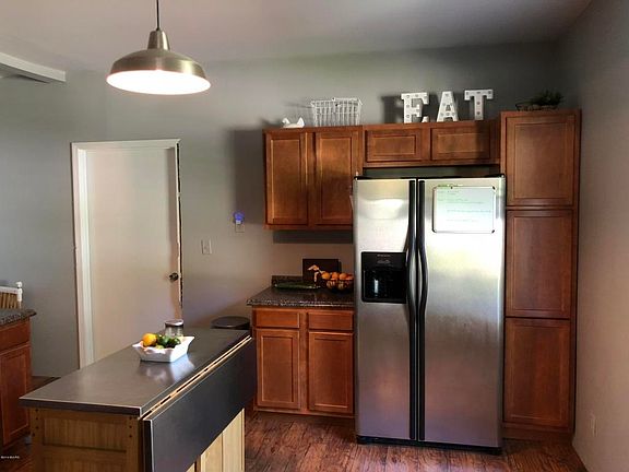 5th image of 479 White Ave