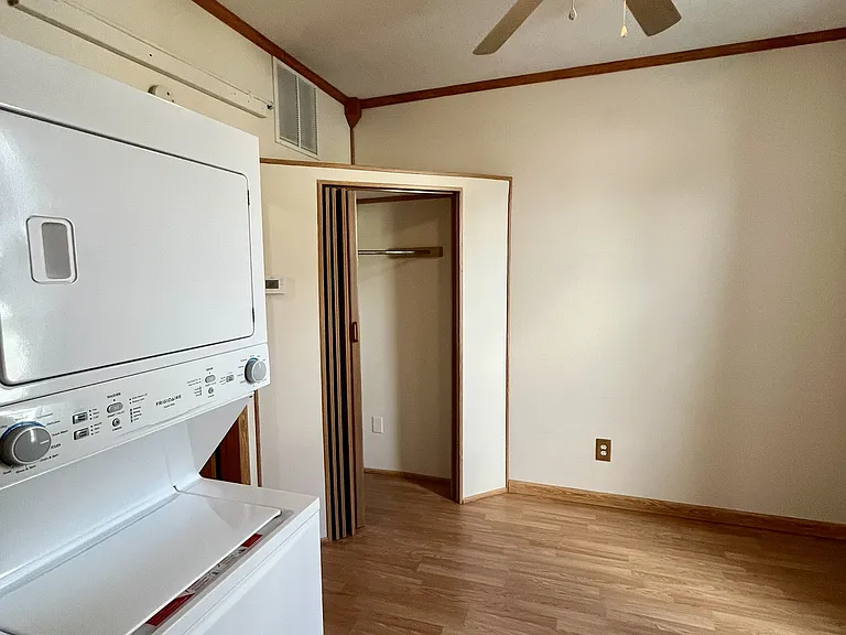 706 E Water St — Photo 14