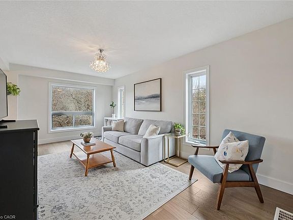 5th image of 468 Doon South Dr #7