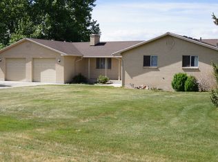 5712 W 4200 S, Hooper, UT 84315