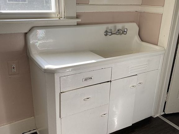 5th image of 337 E Sunnybrook Dr Lowr 1