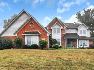 825 Richart Ln, Greenwood, IN 46142