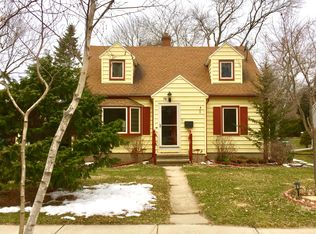74 Merlham Dr, Madison, WI 53705