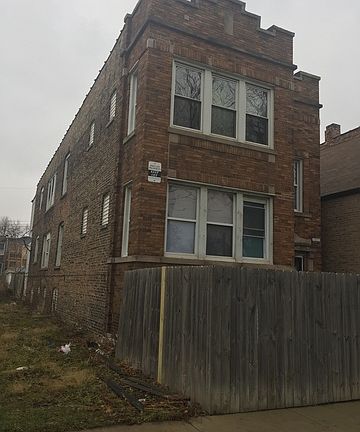 2nd image of 4518 W Van Buren St