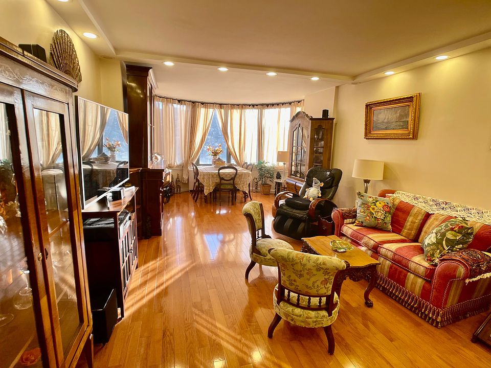 1st image of 330 E 38th St APT 6B