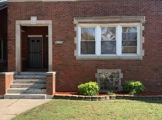 6741 S Saint Lawrence Ave #2, Chicago, IL 60637