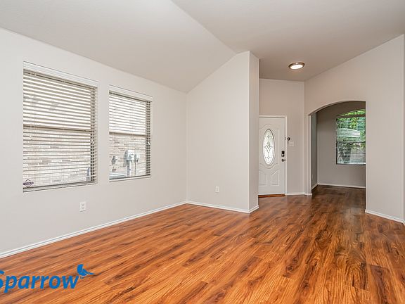 4th image of 5500 Crestwood Dr #3574453