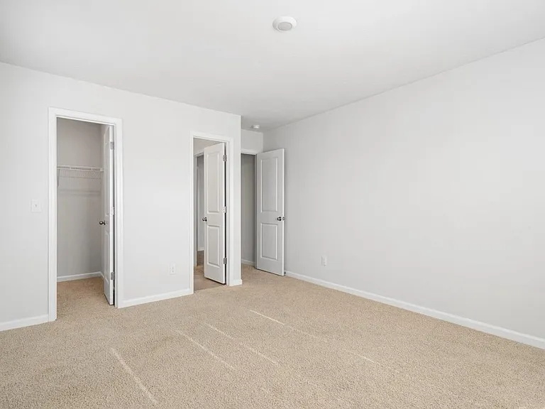 2132 Highland Knoll Dr — Photo 31