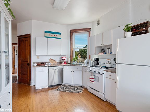 5th image of 1839 W Warner Ave APT 3