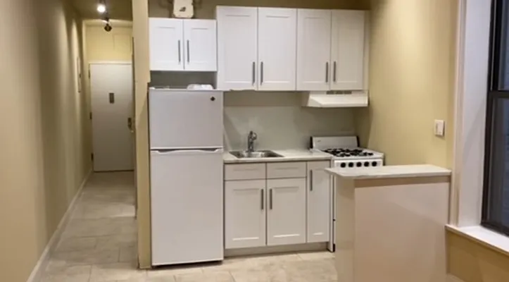 Rented by Manhattan Dwelling Corporation | media 12